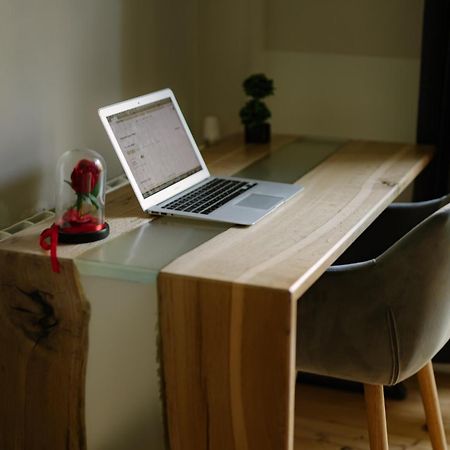 Apartamento 5 Seconds Away From The Main Street, Free Secured Parking Sofía Exterior foto