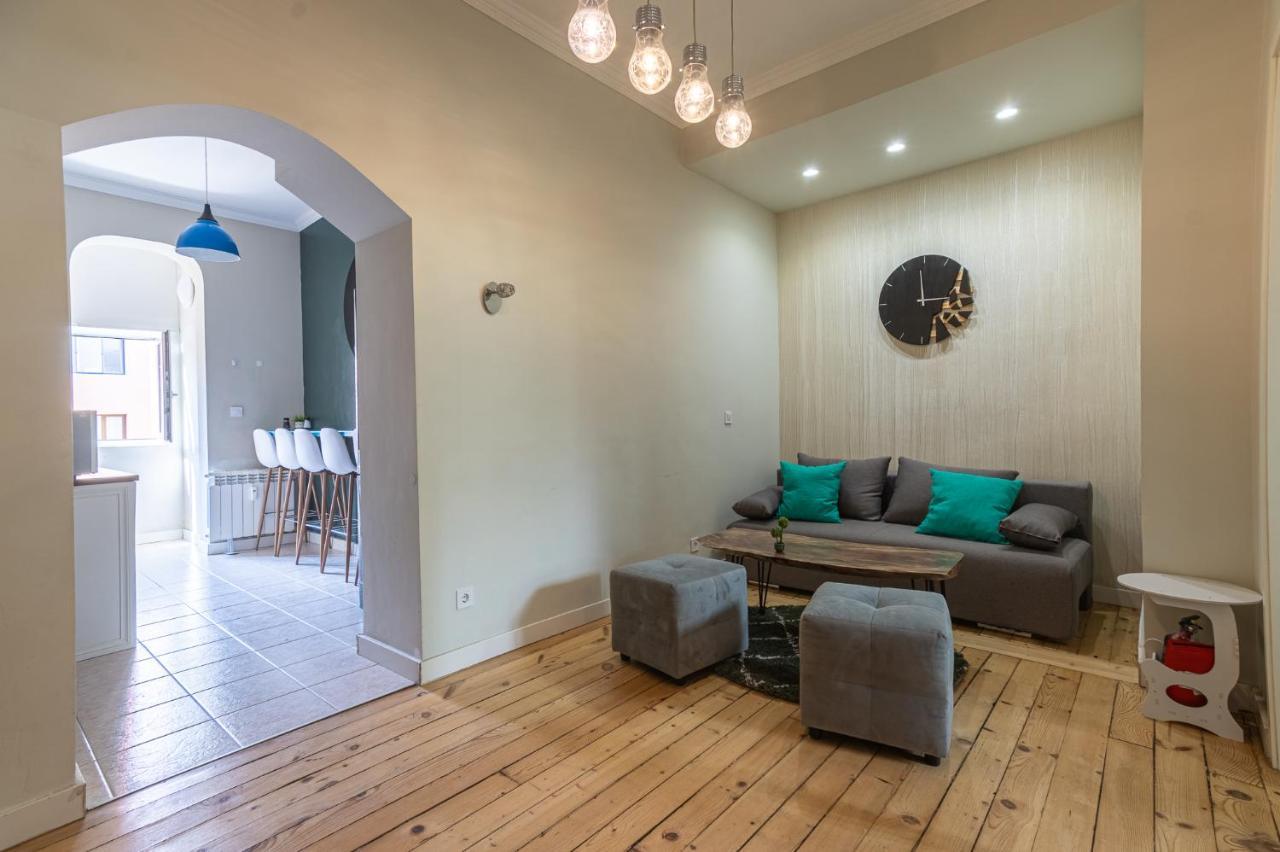 Apartamento 5 Seconds Away From The Main Street, Free Secured Parking Sofía Exterior foto