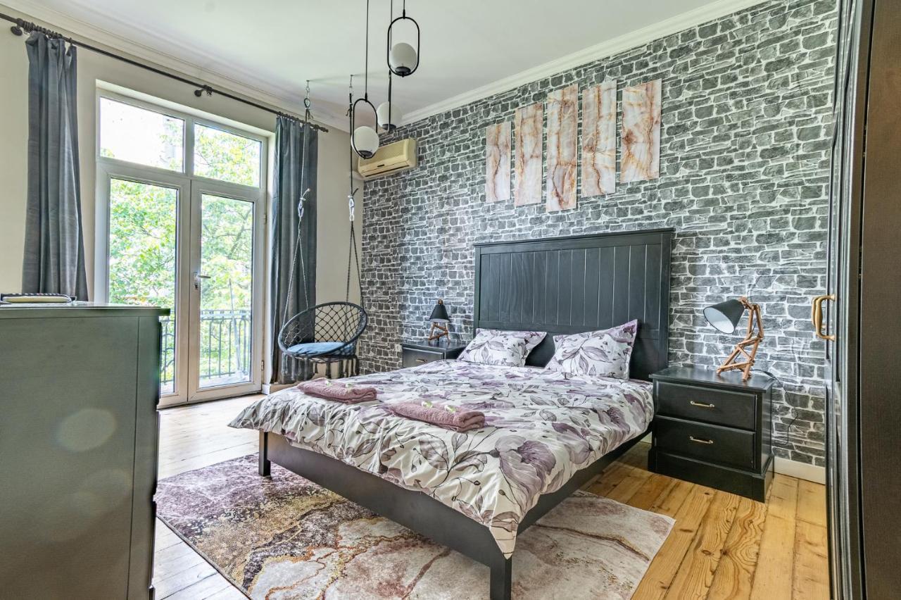 Apartamento 5 Seconds Away From The Main Street, Free Secured Parking Sofía Exterior foto